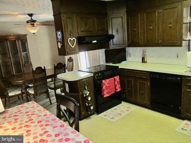 524 PRISON RD, Leesport, PA 19533