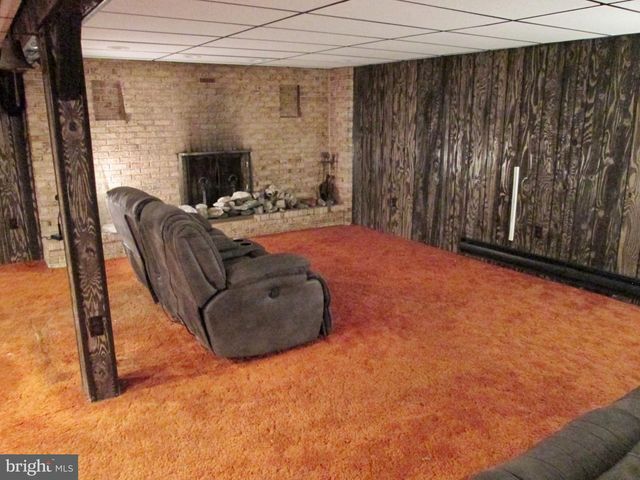 524 PRISON RD, Leesport, PA 19533