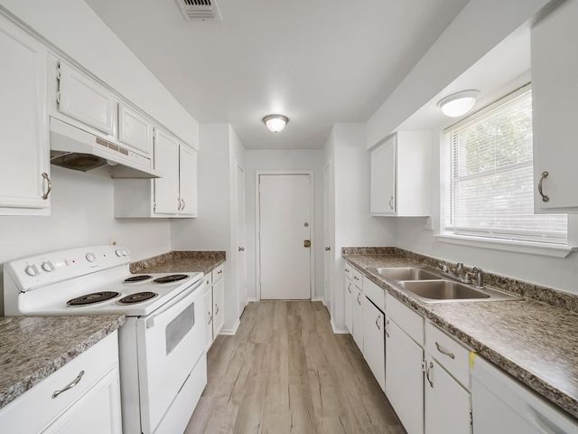8743 Yvonne Drive, Houston, TX 77044