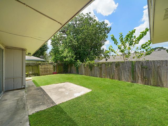 8743 Yvonne Drive, Houston, TX 77044
