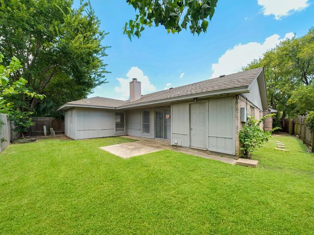 8743 Yvonne Drive, Houston, TX 77044
