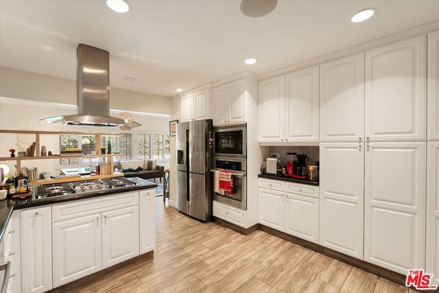 4927 Bellaire Avenue, Valley Village, CA 91607