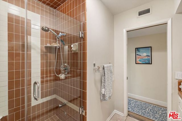 4927 Bellaire Avenue, Valley Village, CA 91607