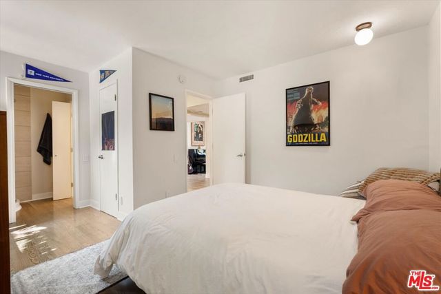 4927 Bellaire Avenue, Valley Village, CA 91607