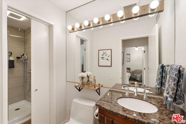 4927 Bellaire Avenue, Valley Village, CA 91607