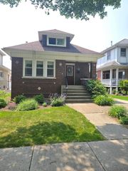 7062 N Oriole Avenue, Chicago, IL 60631