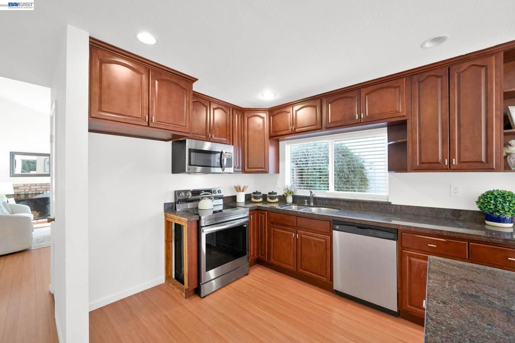 Image 13 of property listing at 4309 Jessica Cir, Fremont, CA 94555
