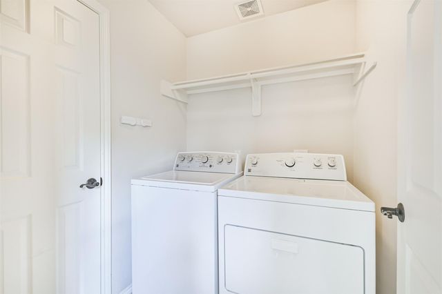 738 Redwing Place Drive, Houston, TX 77009