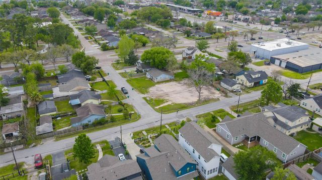 4815 Cetti Street, Houston, TX 77009