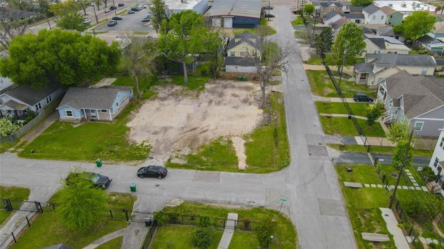 4815 Cetti Street, Houston, TX 77009