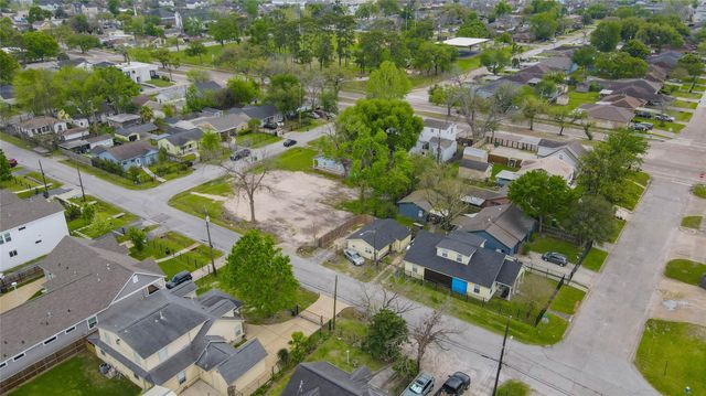 4815 Cetti Street, Houston, TX 77009