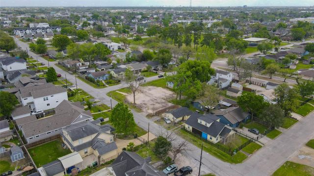 4815 Cetti Street, Houston, TX 77009