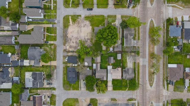 4815 Cetti Street, Houston, TX 77009