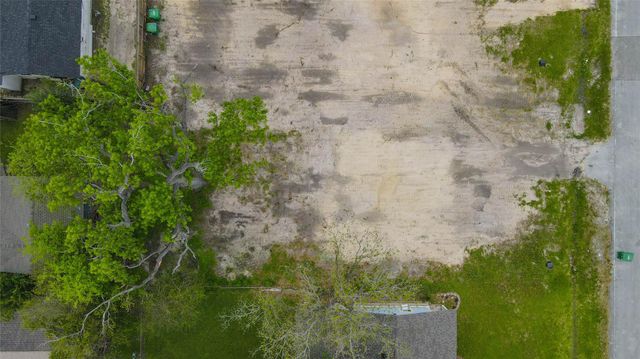 4815 Cetti Street, Houston, TX 77009