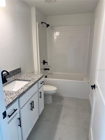 2504 AVERLAND LOOP, North Port, FL 34287