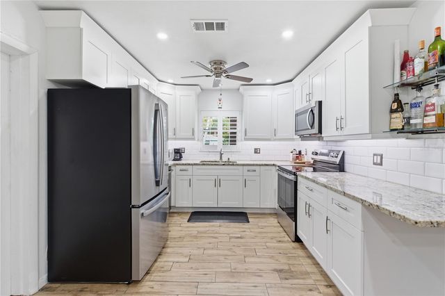 1429 SAN CHARLES DRIVE, Dunedin, FL 34698