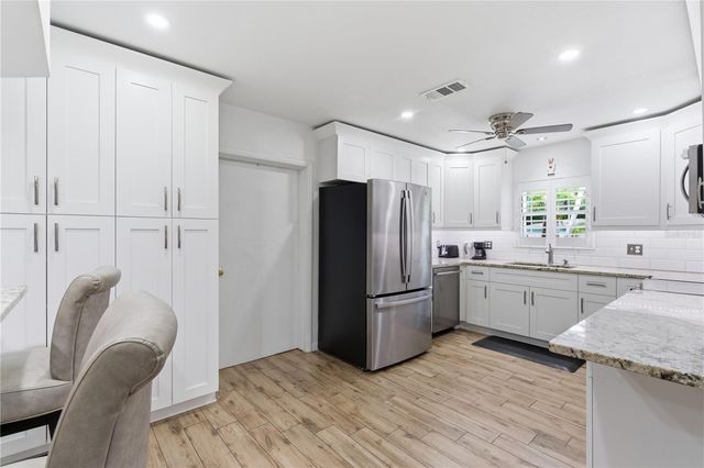 1429 SAN CHARLES DRIVE, Dunedin, FL 34698