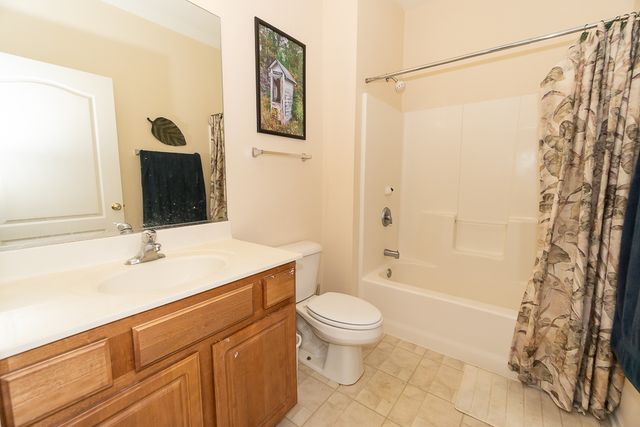 1291 W Lake Street 103, Addison, IL 60101