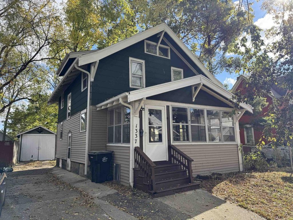1337 Nelson Avenue, Beloit, WI 53511
