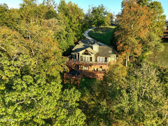 669 Summer Sound Road, Piney Flats, TN 37686