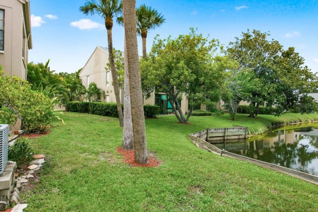 2453 EGRET BOULEVARD O102, Clearwater, FL 33762