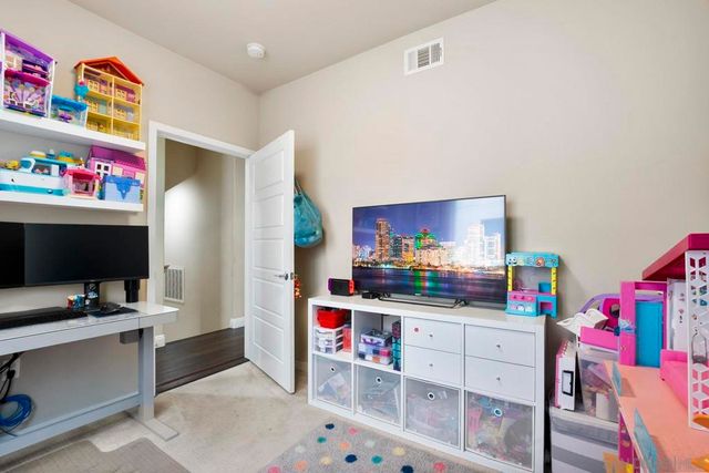 4541 Rainier Ave 13, San Diego, CA 92120