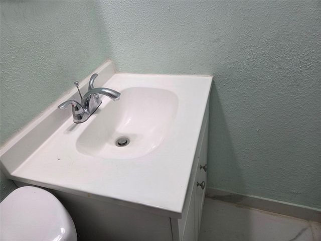 4870 N Andrews Avenue, Fort Lauderdale, FL 33309