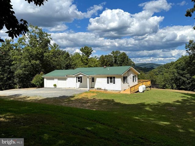 1437 FRANKLIN PIKE, Petersburg, WV 26847