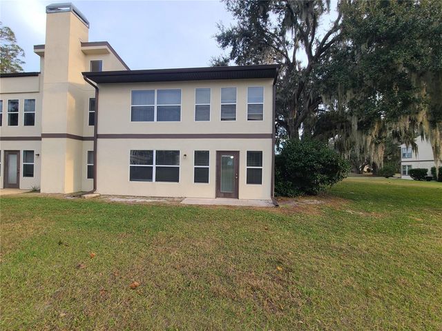 18101 SANDALWOOD DRIVE, Wildwood, FL 34785