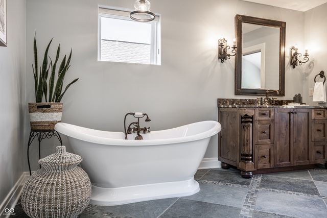 3300 W 106th Street, Carmel, IN 46032