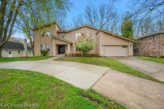 6019 Glen Eagles Drive, West Bloomfield, MI 48323
