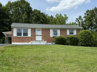 570 Scuffling Hill RD, Rocky Mount, VA 24151