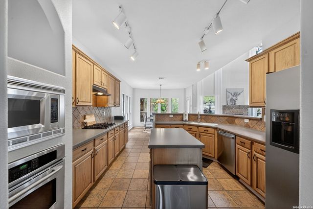 2415 Rogers, San Antonio, TX 78258