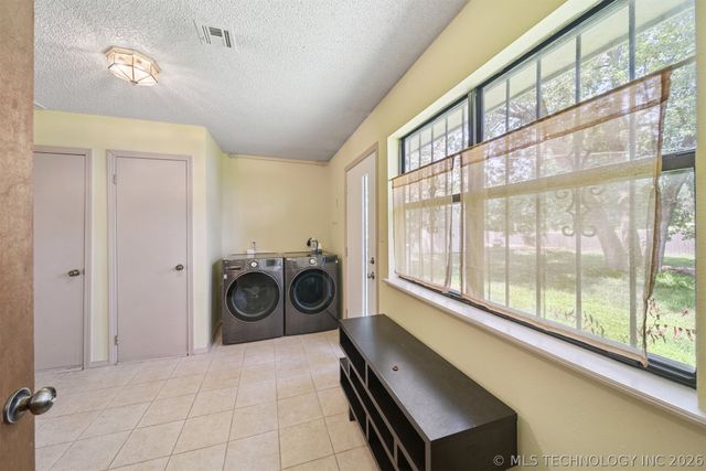205 E Layton Street, Chelsea, OK 74016