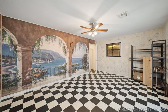 205 E Layton Street, Chelsea, OK 74016