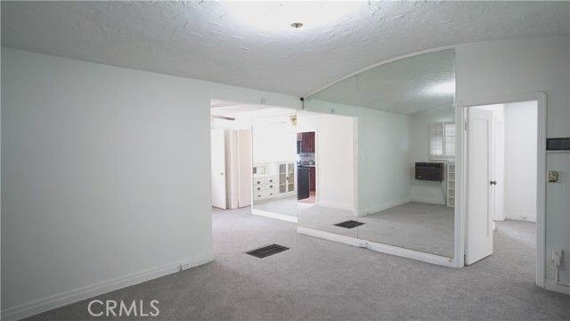 214 E 92nd, Los Angeles, CA 90003