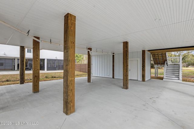 206 Piney Ridge, Waveland, MS 39576