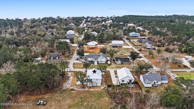 206 Piney Ridge, Waveland, MS 39576
