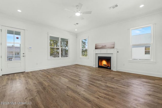 206 Piney Ridge, Waveland, MS 39576