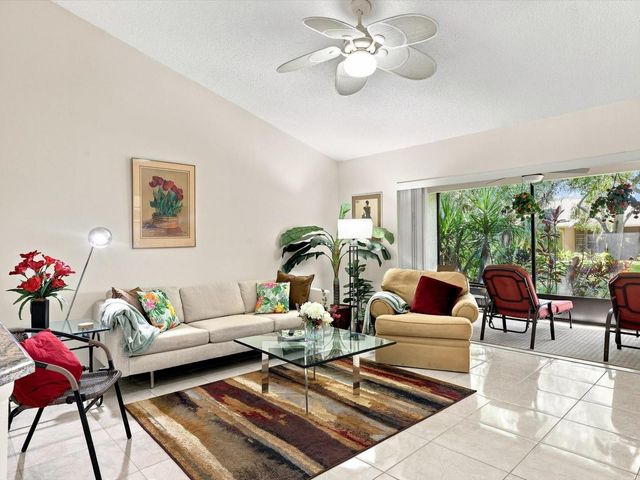 3450 TALLYWOOD LANE 7150, Sarasota, FL 34237