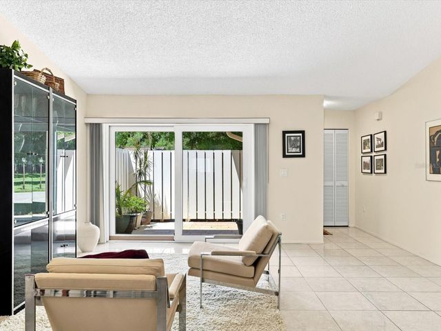3450 TALLYWOOD LANE 7150, Sarasota, FL 34237