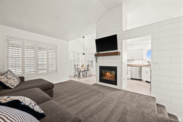 7635 S LARK MEADOW CV, Midvale, UT 84047