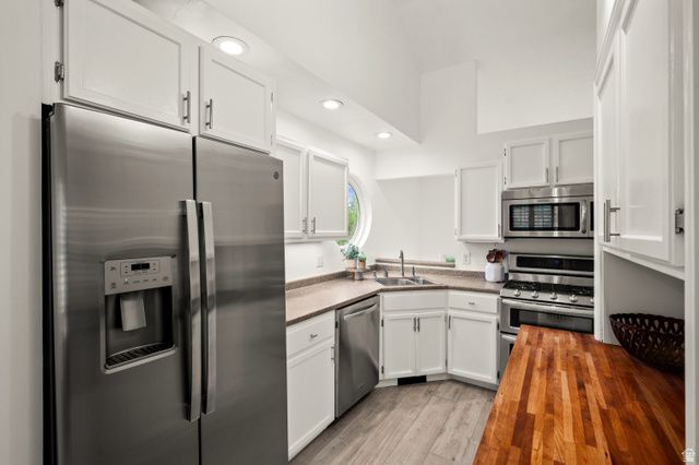 7635 S LARK MEADOW CV, Midvale, UT 84047