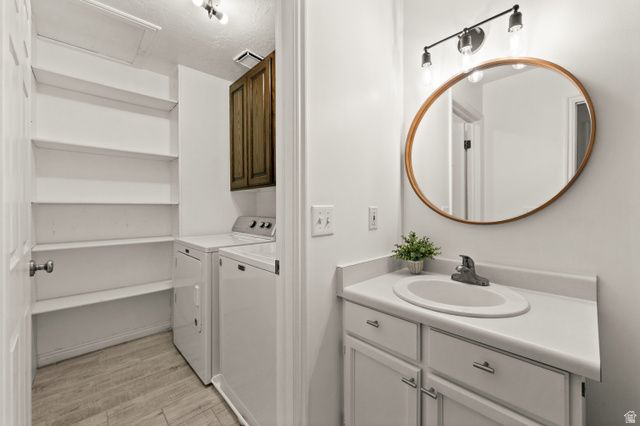 7635 S LARK MEADOW CV, Midvale, UT 84047