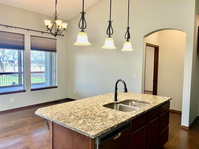 1160 N Countrywalk Ct, Rose Hill, KS 57133