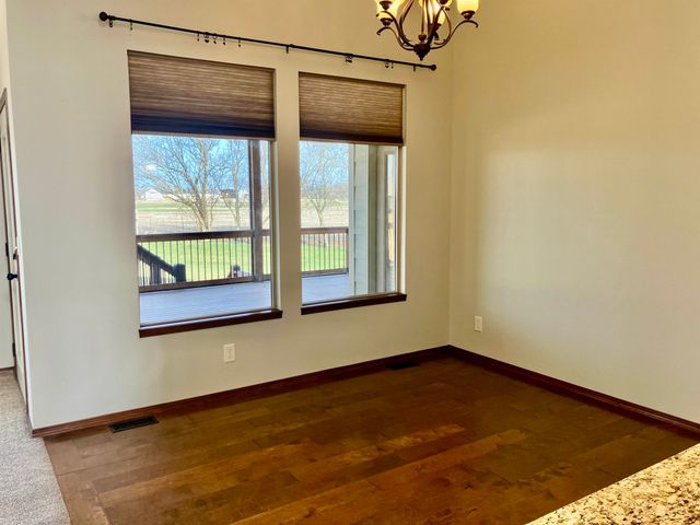 1160 N Countrywalk Ct, Rose Hill, KS 57133