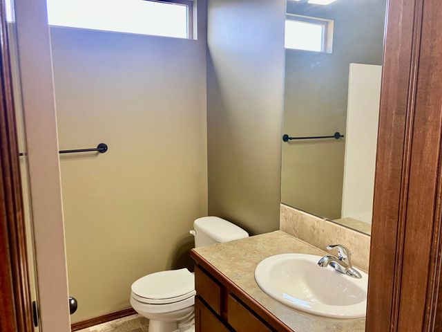 1160 N Countrywalk Ct, Rose Hill, KS 57133