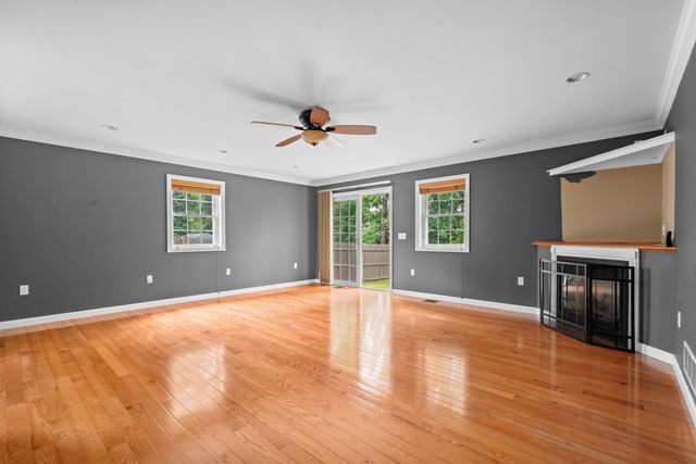 163 Wedgewood Lane, Manchester, NH 03109
