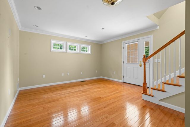 163 Wedgewood Lane, Manchester, NH 03109