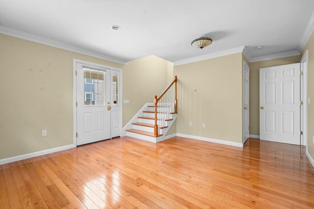 163 Wedgewood Lane, Manchester, NH 03109